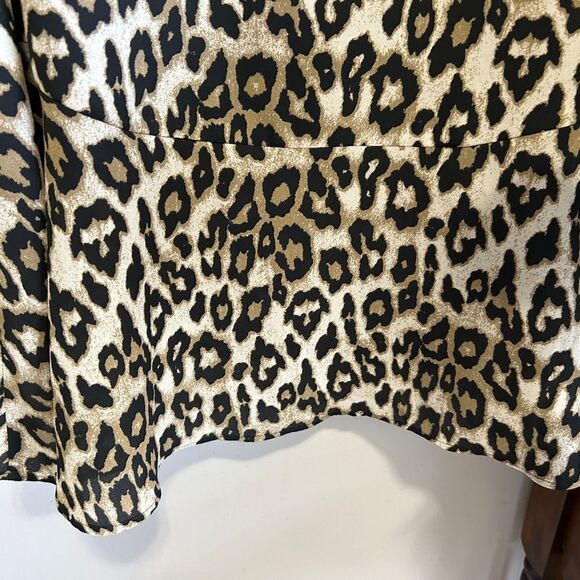 Banana Republic Brown and Black Faux Floral Accents - Picture 3 of 6